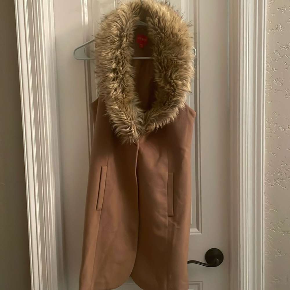 Guess long suede sleeveless vest with fur